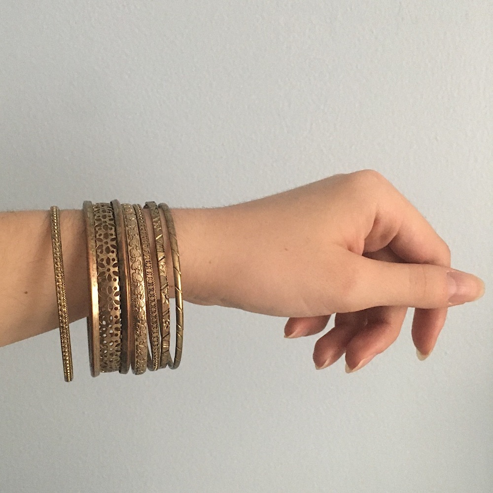 Gold tone bangles - Picture 2 of 2